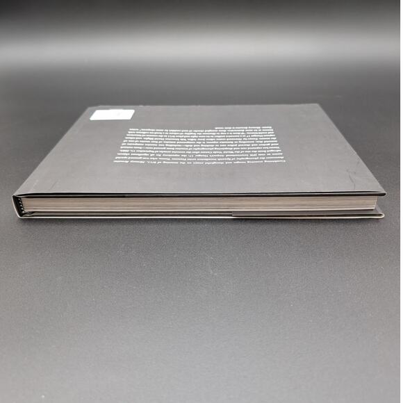 Memory Remains 9/11 Artifacts at Hangar 17 Book Hardcover Twin Towers Torres - Picture 7 of 16